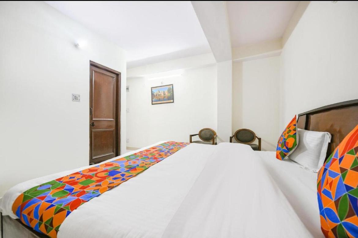 Hotel Gt International Tajganj Экстерьер фото